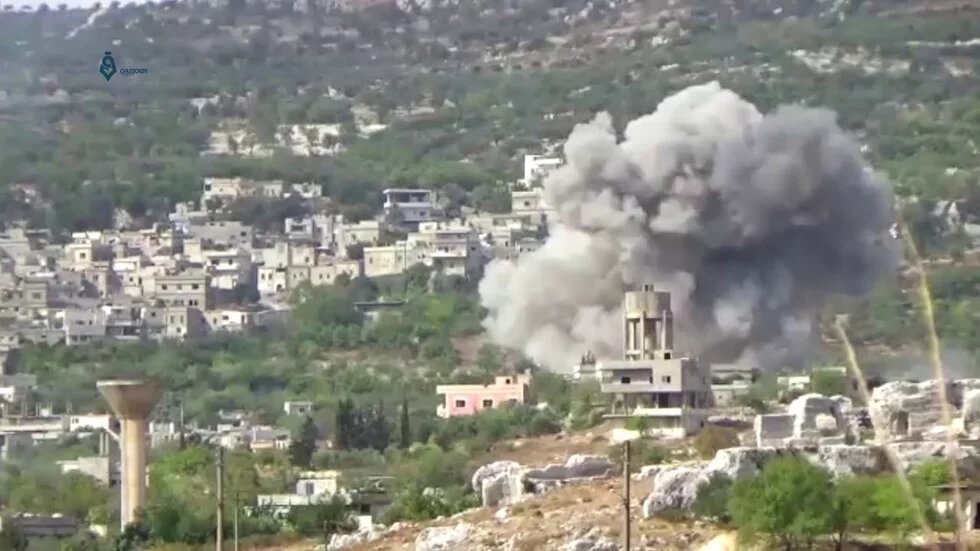 A Syrian or Russian airstrike hit the town of Bidama in the western Idlib Governorate.